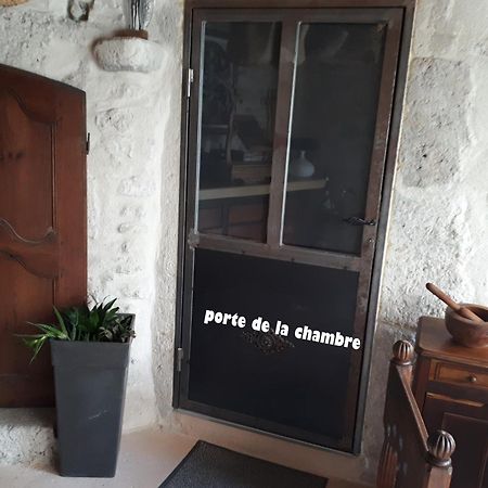 La Garde Adhemar, L'Escalier Medieval Eksteriør bilde