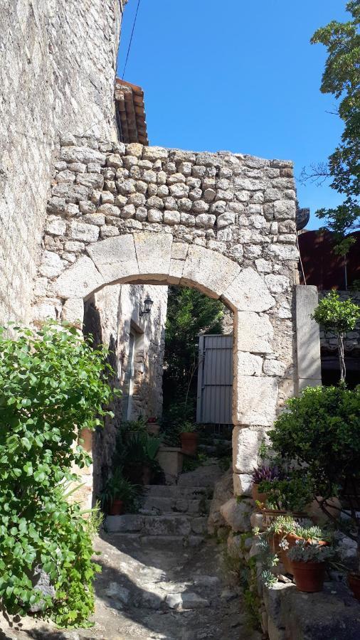 La Garde Adhemar, L'Escalier Medieval Eksteriør bilde