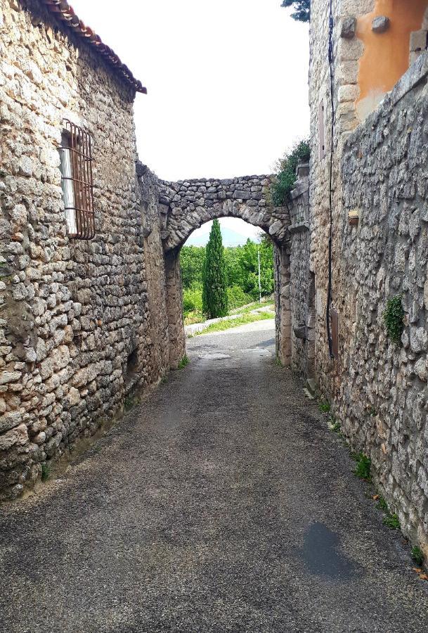 La Garde Adhemar, L'Escalier Medieval Eksteriør bilde