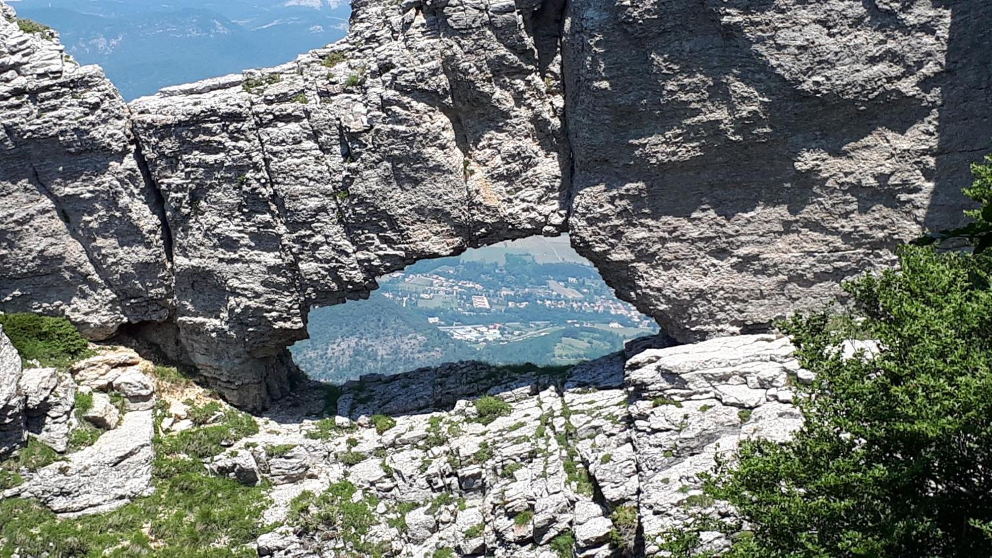 La Garde Adhemar, L'Escalier Medieval Eksteriør bilde